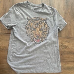 Goodfellow & Co Heather Gray Crewneck Tee with Tiger Graphic